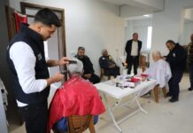 HBB’DEN DEZAVANTAJLI VATANDAŞLARA SAHADA BERBER HİZMETİ