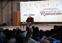 YAZAR VAKKASOĞLU, İSKENDERUNLULAR İLE BULUŞTU