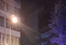 İskenderun’da Hasarlı Bina Çöktü