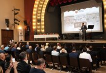 ATATÜRK CADDESİ MÜLK SAHİBİ VE ESNAFLARIYLA İSTİŞARE TOPLANTISI GERÇEKLEŞTİRİLDİ